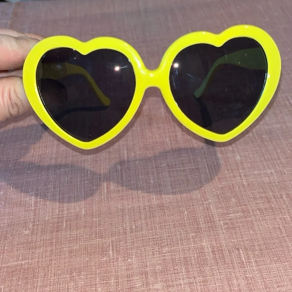 REVLON X BARBIE YELLOW HEART SUNGLASSES adult size
